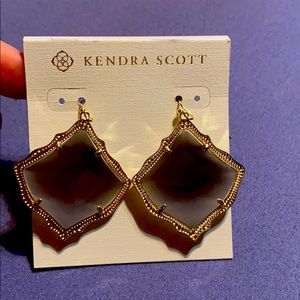 Brand new with tags Kendra Scott earrings
